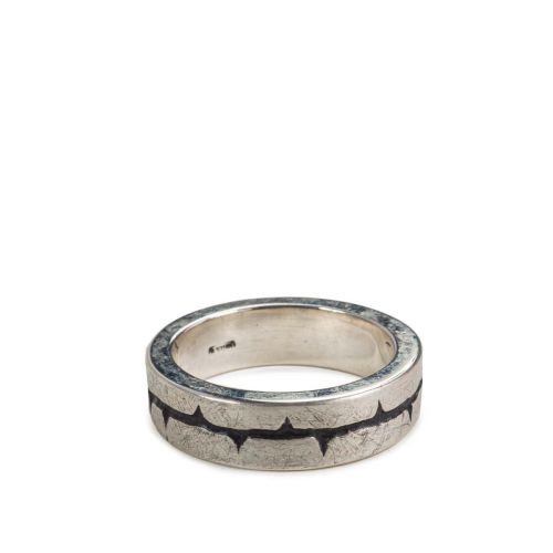 anello inserto con filo spinato