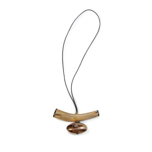 collana in corno beige