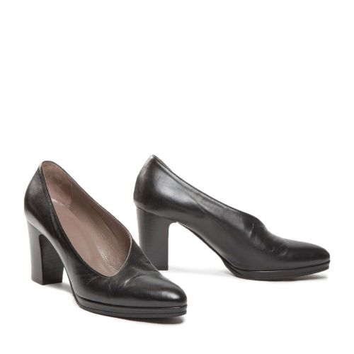 decollete scollo laterale in pelle nera