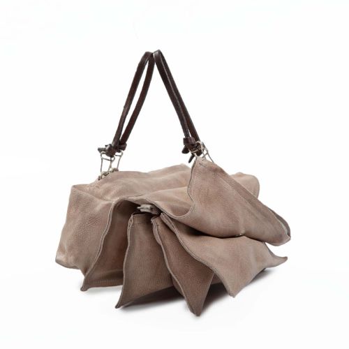 clutch soffietto in pelle beige