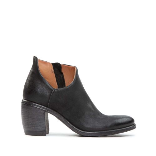 accollato RITHM in pelle nera 