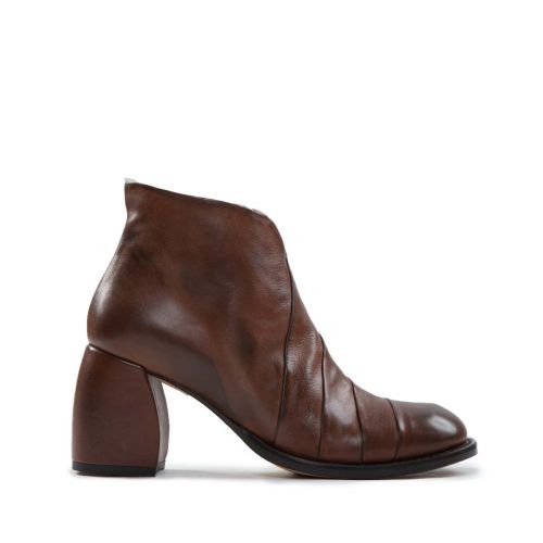 accollati in pelle cuoio